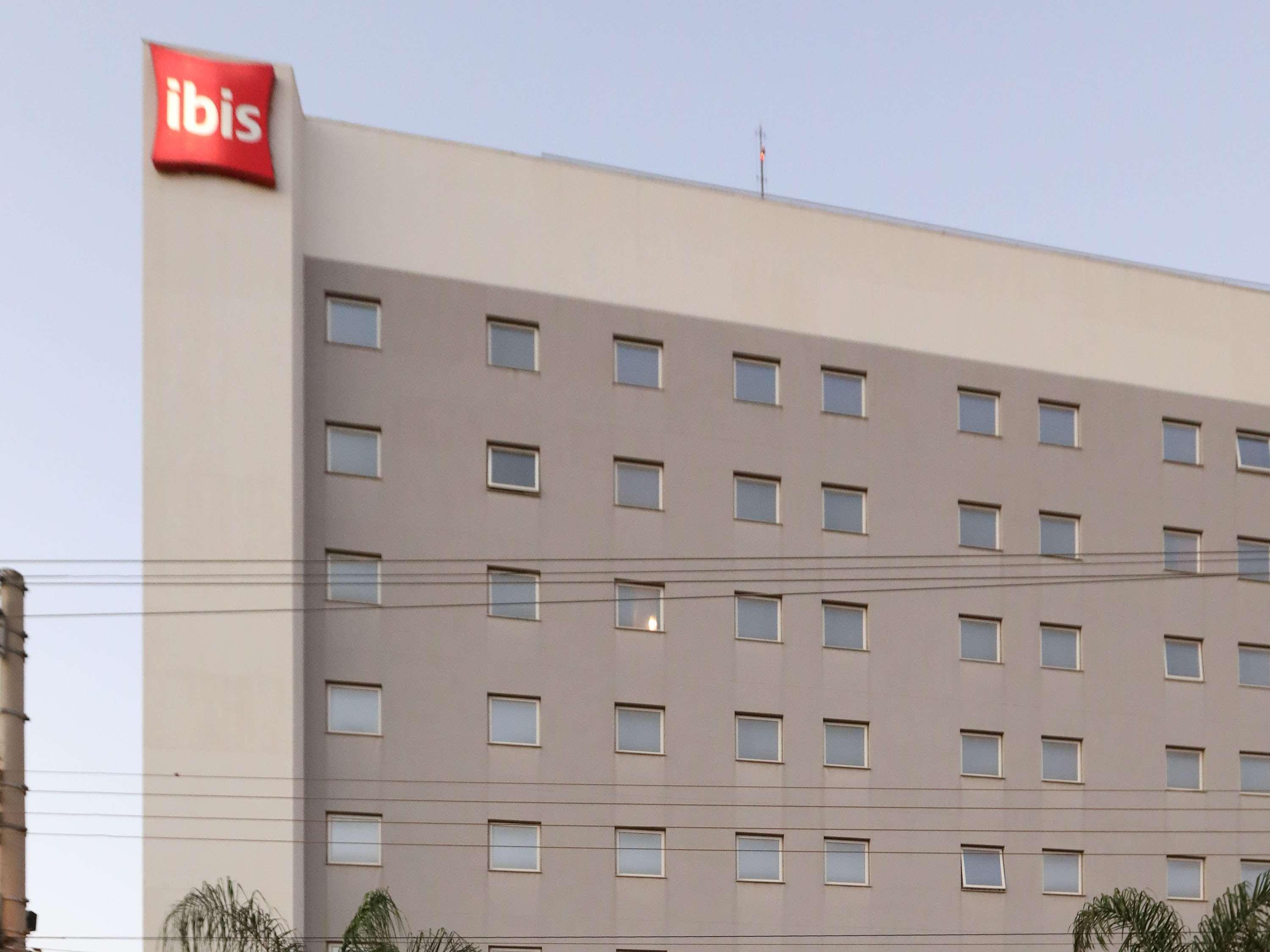 Hotel Ibis Shopping 3*