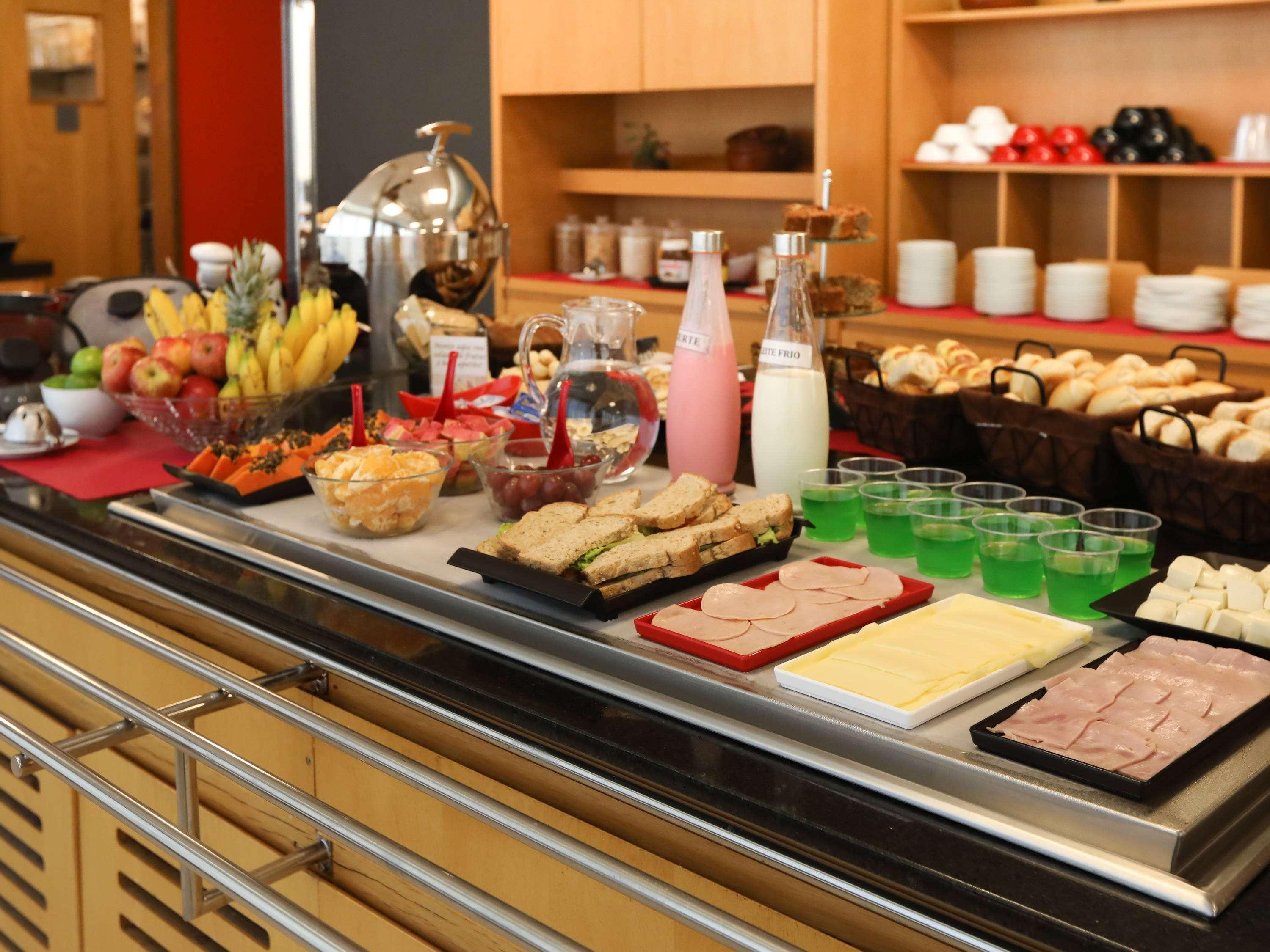 Ibis Shopping 3*