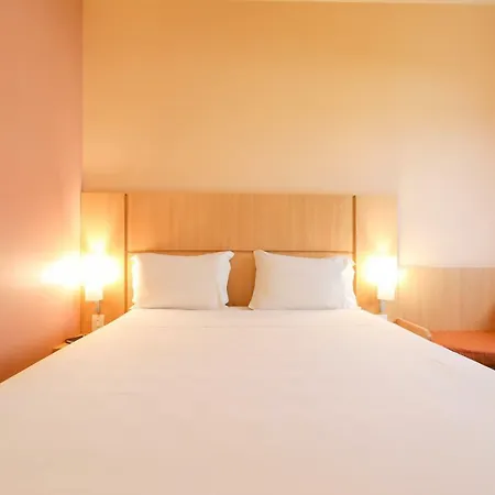 Ibis Montes Claros Shopping Hotel Exterior photo