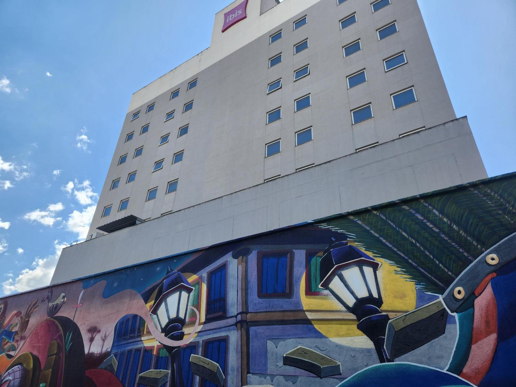 Ibis Shopping Hotel
